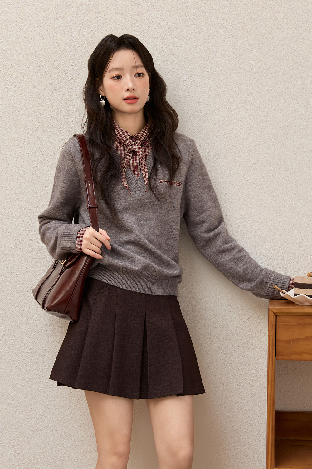 Knit Shirt +Cravat for Women