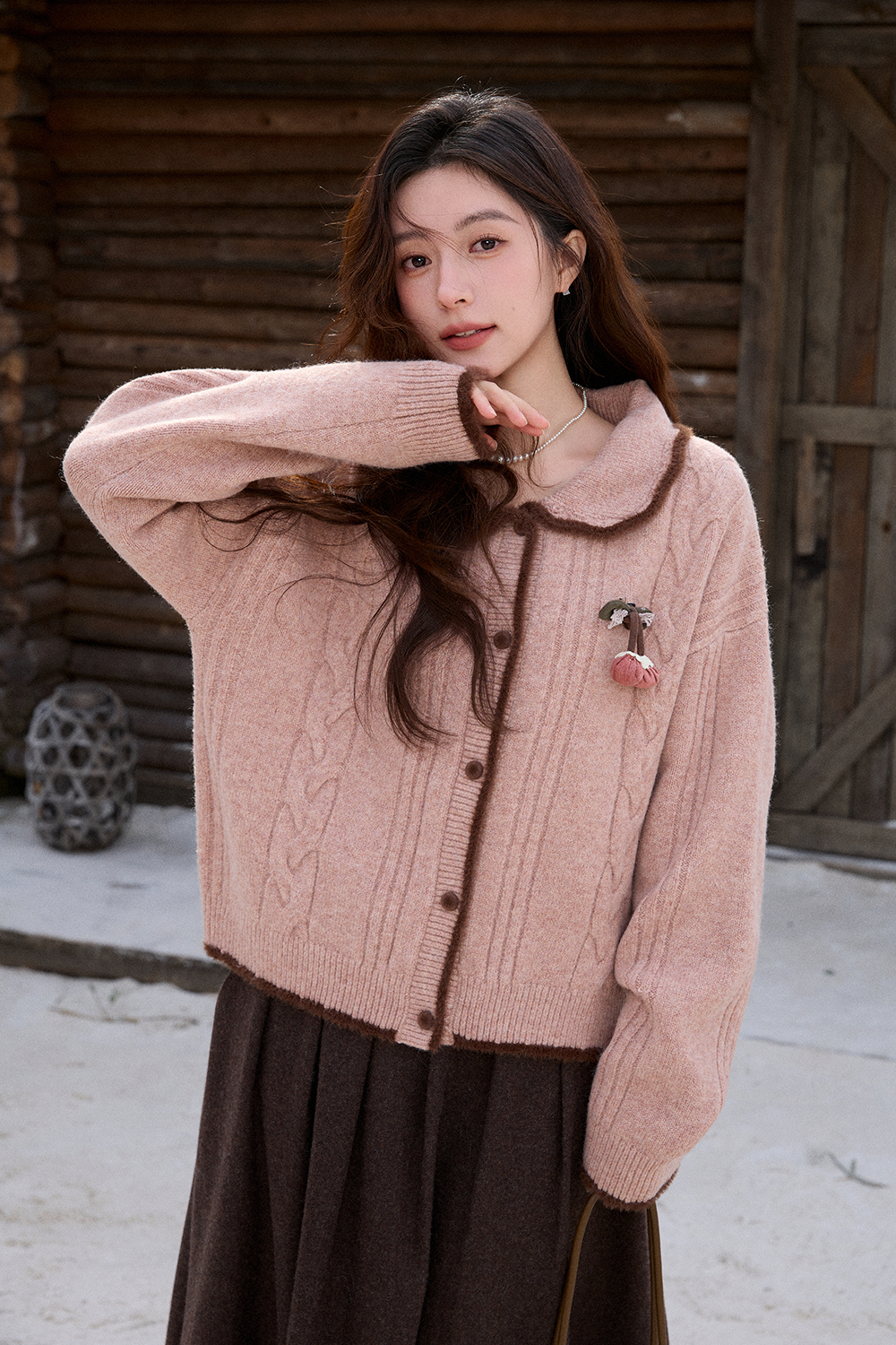 Knit Shirt+Brooch for Women