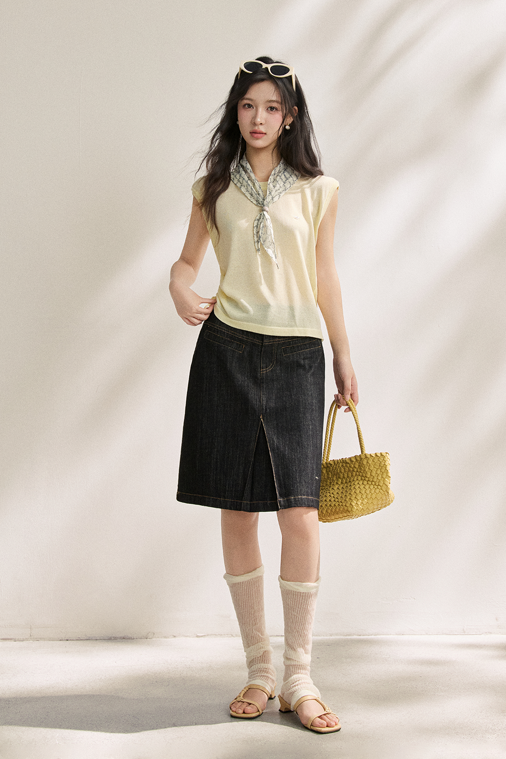 T-shirt+Silk Scarf for Women