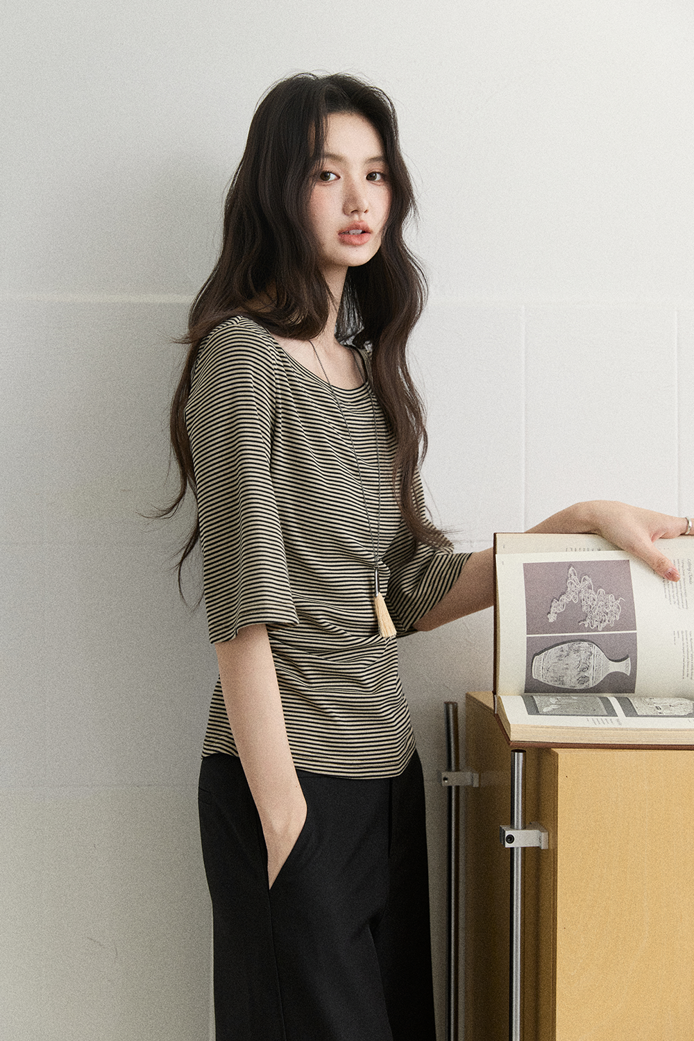 Mid-length Sleeve T-shirt for Women