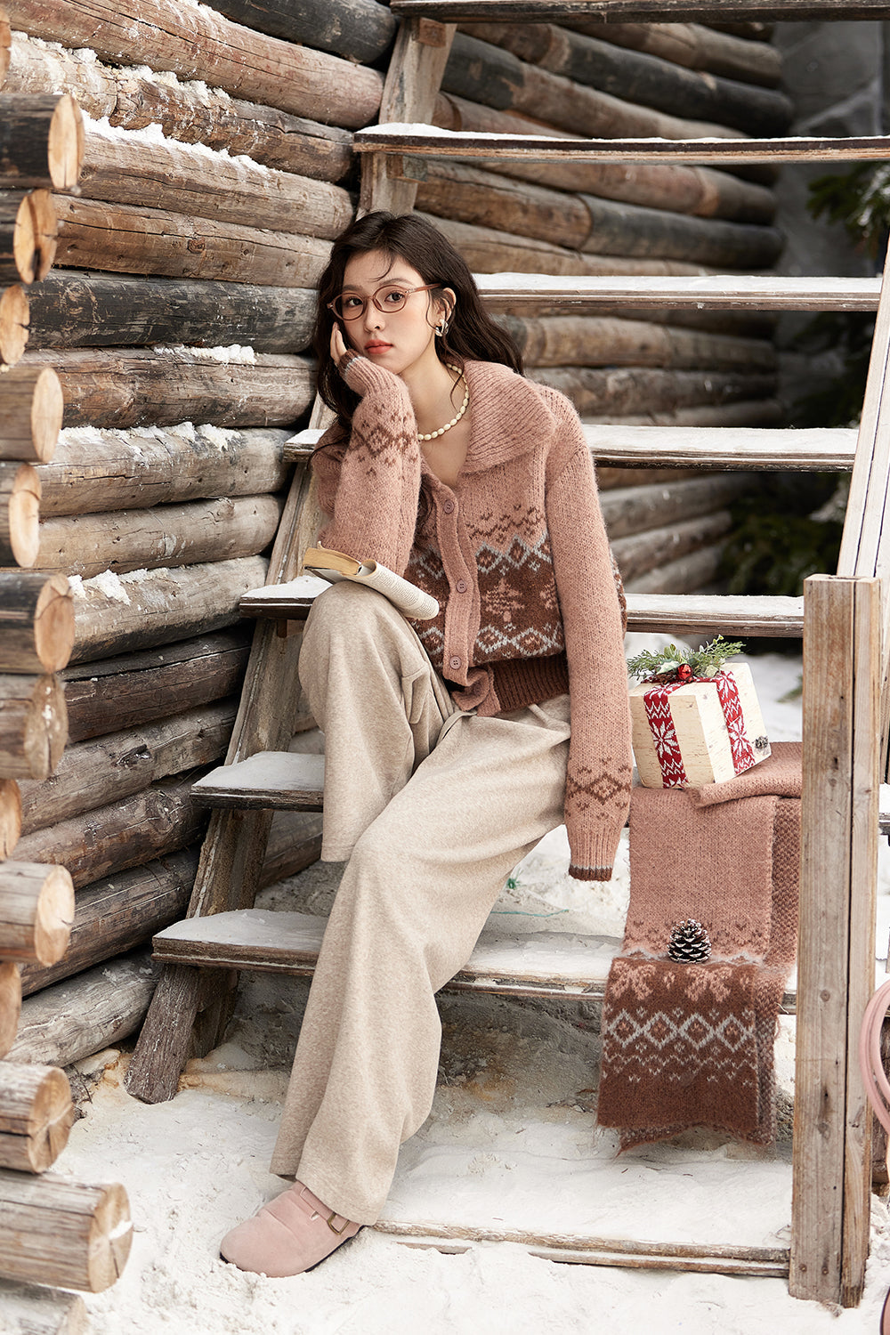 Knit Shirt+Scarf Sold separately