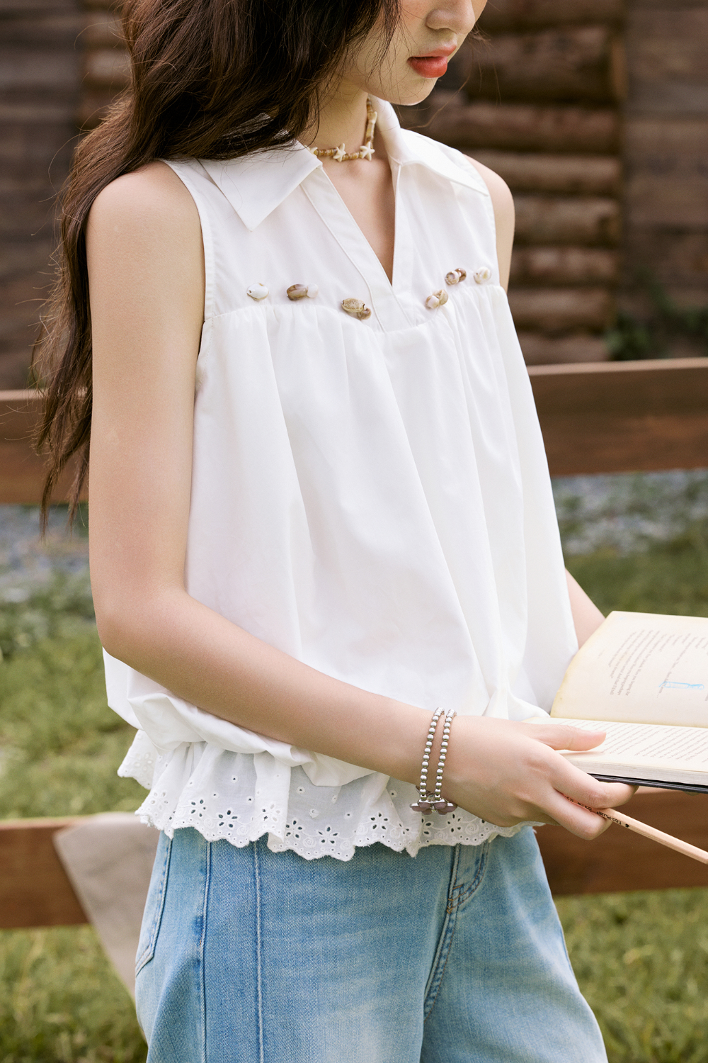 Sleeveless Blouses for Women